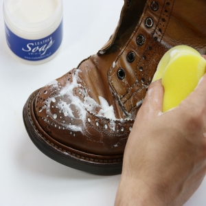 シューズ・バッグ・ウェア用　皮革用セッケン