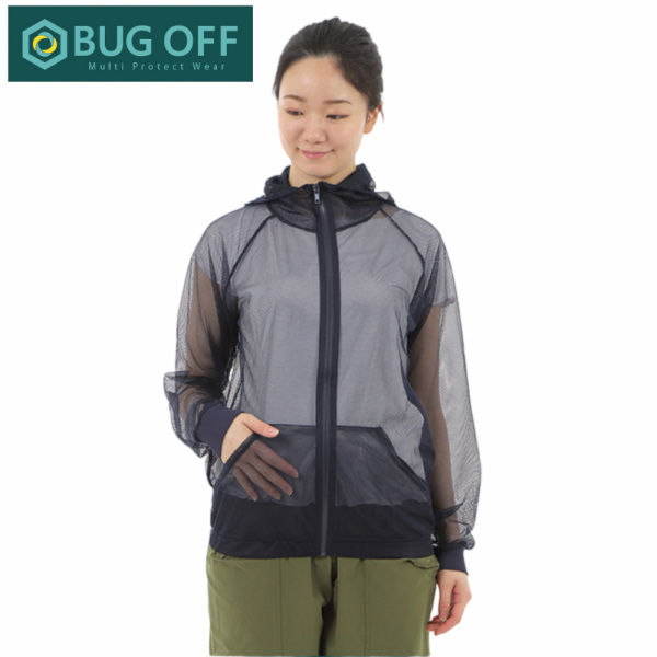 登山や夏フェスなどの野外で活躍する虫よけパーカー