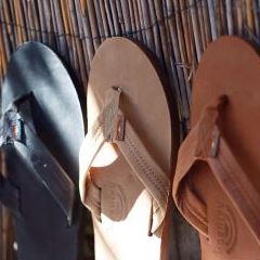 履くほどに足に馴染み味わい深くなるサンダル！