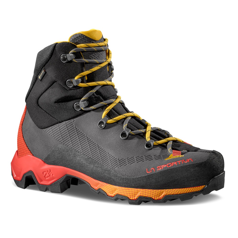 エクイリビウム トレック GTX / カーボン/イエロー AEQUILIBRIUM TREK