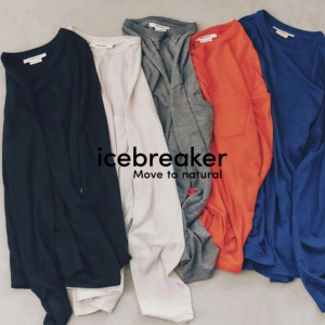 シンプルなデザインで登山からタウンユース使えるメリノTシャツ