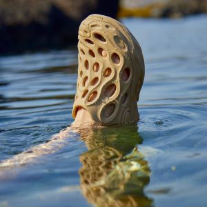 水辺のアウトドアからアフタースポーツまで活躍するサンダル