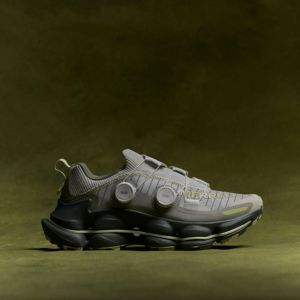 「ハイキングシューズの未来はここにある」